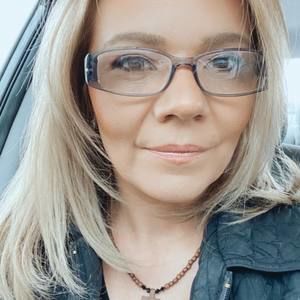 Meet your Posher, Nicoleta